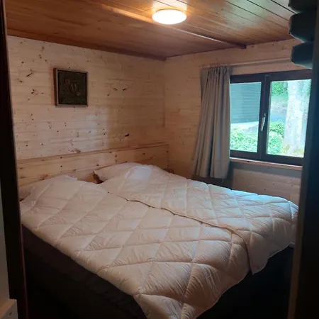 7 - Volledig Gerenoveerd ロンドゥー